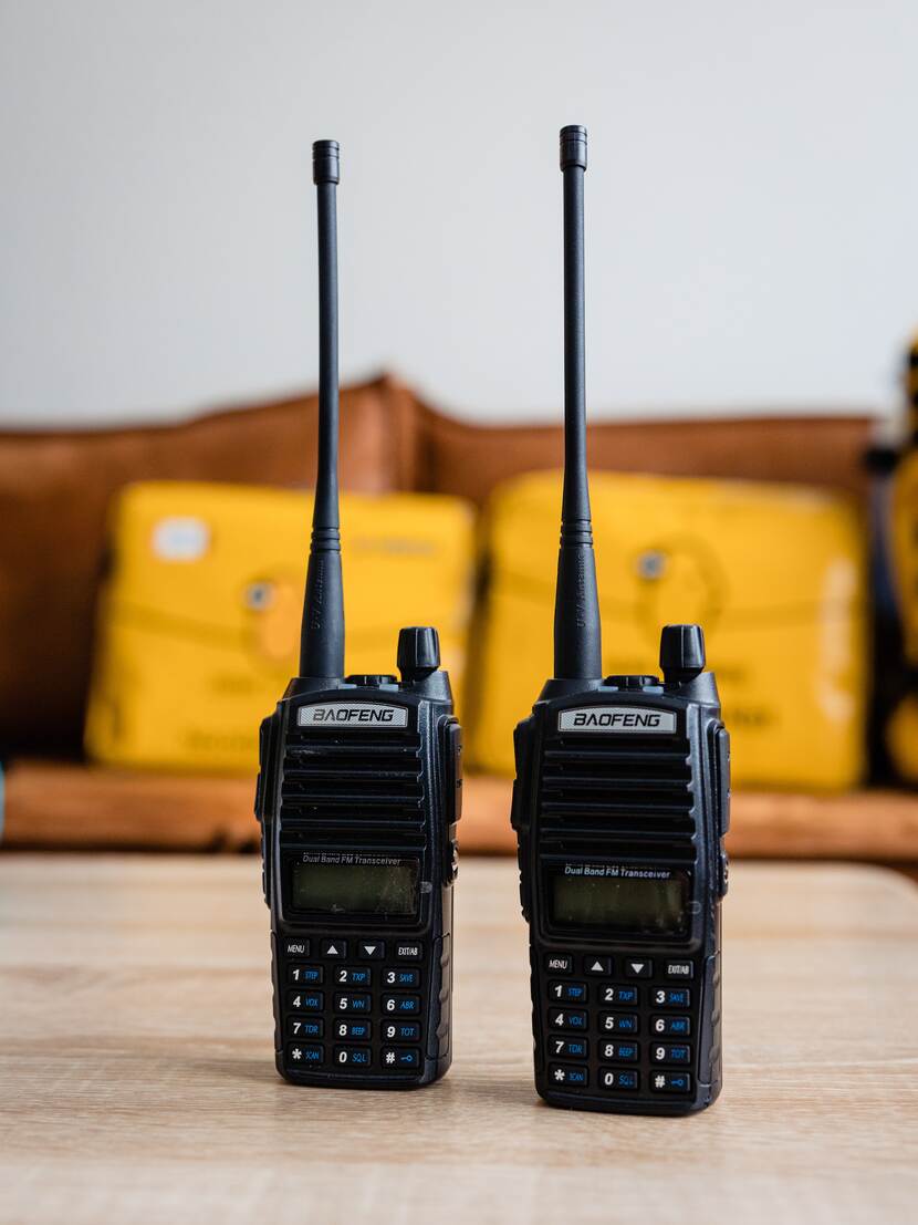 Twee walkie talkies